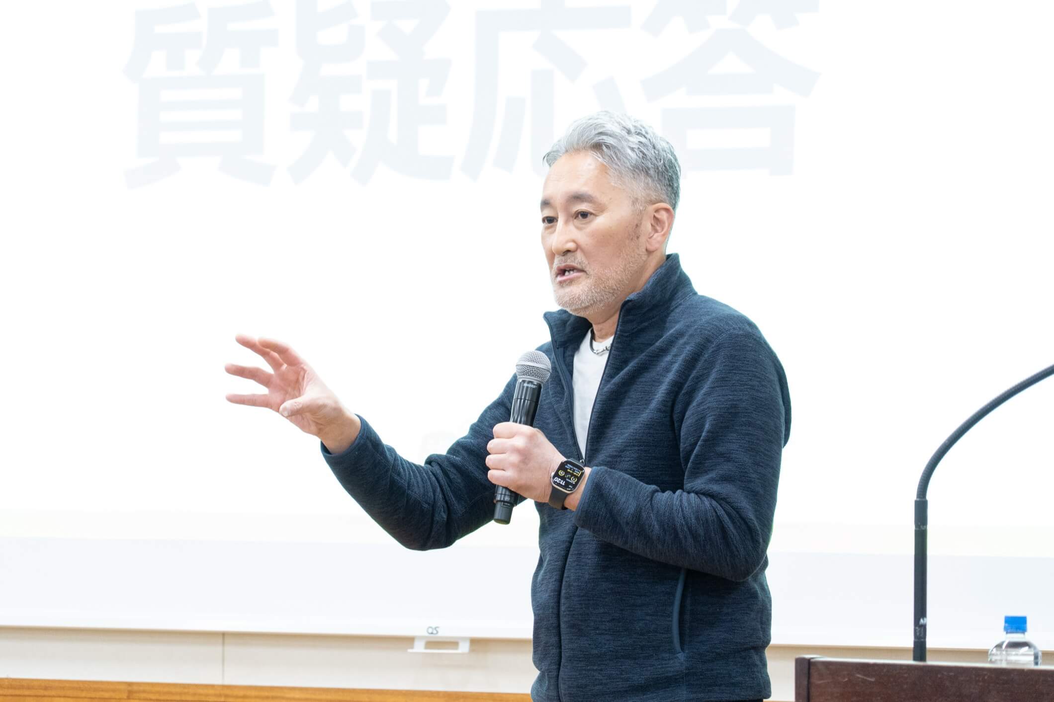 ソニー元CEO平井一夫さんが話をする様子